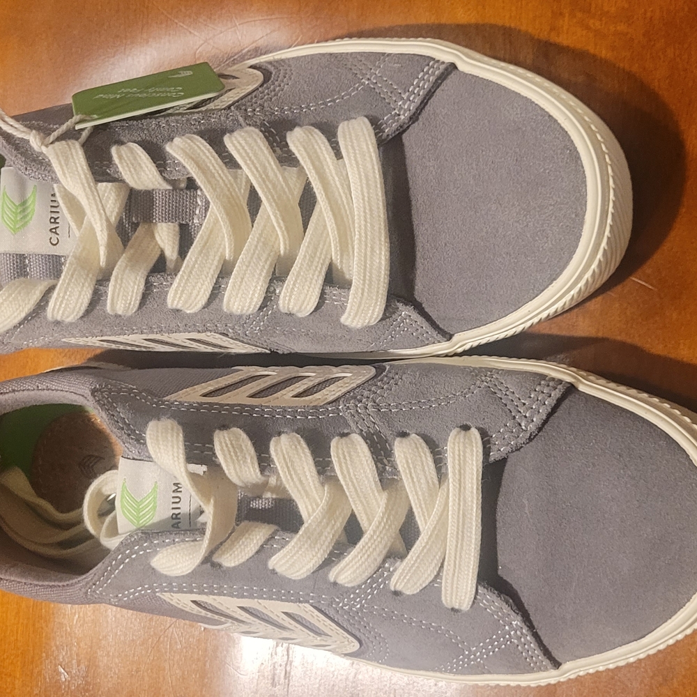 Cariuma Gray Sneakers with Cream Laces - Picture 3 of 5